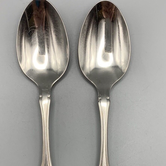 8 pc. Oneida CLASSIC MOOD DEAUVILLE PRESCOTT Flatware Stainless 2 Table Settings - Picture 4 of 12